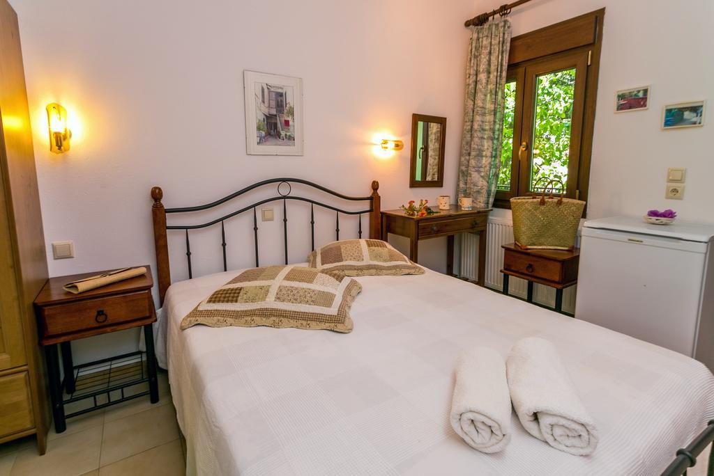 Hotel Pension Aldebaran Potos Habitación foto